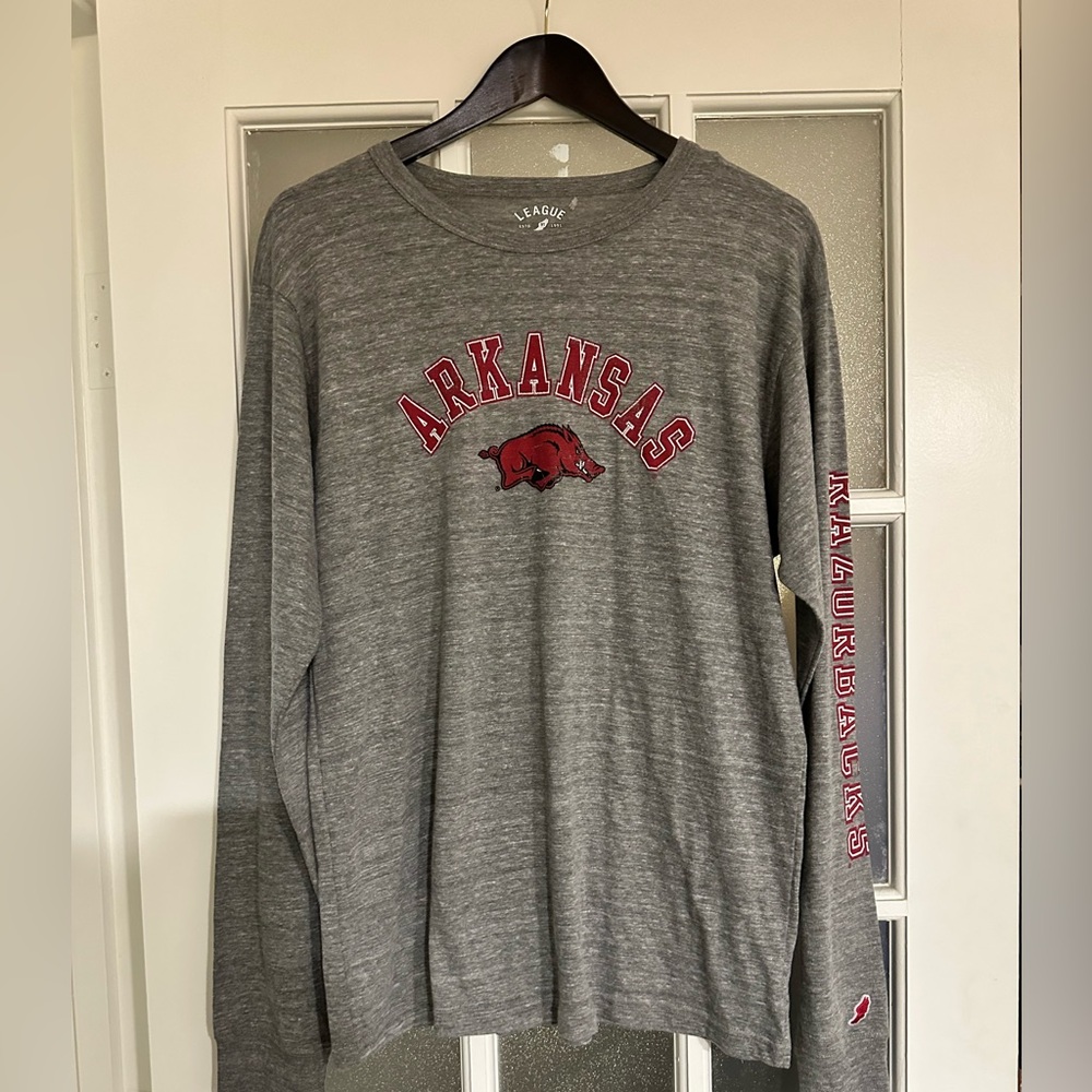 Arkansas Razorbacks long‎ sleeve tshirt NWT size L
